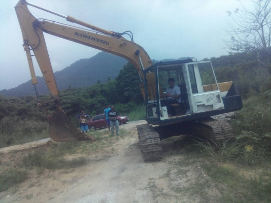 ขายรถแบคโฮ KOMATSU PC120-3 ราคา 330000