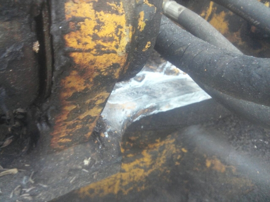 ขายรถแบคโฮ KOMATSU PC120-3 ราคา 330000