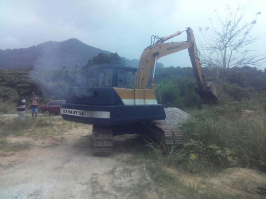 ขายรถแบคโฮ KOMATSU PC120-3 ราคา 330000