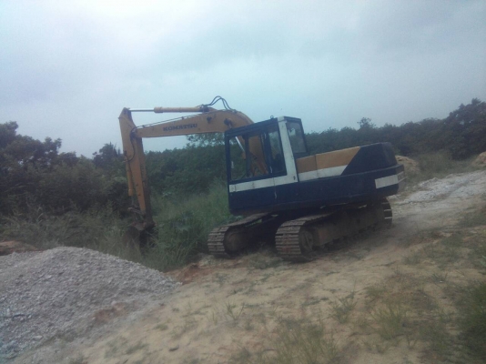 ขายรถแบคโฮ KOMATSU PC120-3 ราคา 330000