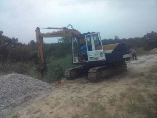 ขายรถแบคโฮ KOMATSU PC120-3 ราคา 330000