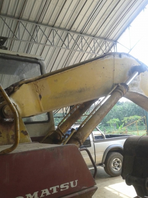 ขายรถแแบคโฮ KOMATSU PC200-5 คอลโทรลสั้น ราคา 360000