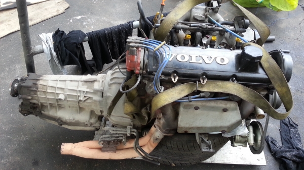 ขายเครื่อง volvo 940 gl ปี 92 เครื่องใช้งานปกติ เครื่องใช้ 2 ระบบ น้ำมัน+LPG ราคา 12,000 บาท