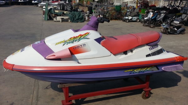 ขาย บอดี้ เก่า ญี่ปุ่น Jet ski yamaha RAIDER 700 ไม่มียางแท่นเครื่อง ไม่มียอยท้าย สภาพสวย มั๊กมาก ขาย บอดี้ เก่า ญี่ปุ่น Jet ski yamaha RAIDER 700 ไม่มียางแท่นเครื่อง ไม่มียอยท้าย สภาพสวย มั๊กมาก