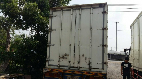 รถหกล้อ hino  FF3H รถห้างแท้ เครื่อง 195 เบรกจิฟฟี่ พวงมาลัยเพาเวอร์ เครื่องดีคันซีสวยเอกสารพร้อมโอน