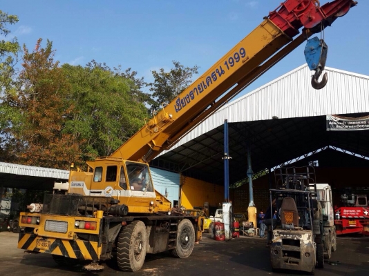 ขายรถเครน KATO KR25H-/// 4 ล้อ เอกสารเล่มทะเบียน ราคา 1700000