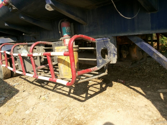 รถบรรทุก หัวลากISUZU 10 ล้อ  ปี 46 เครื่อง 270 แรง ราคา 830,000 บ.รถอยู่สระบุรี