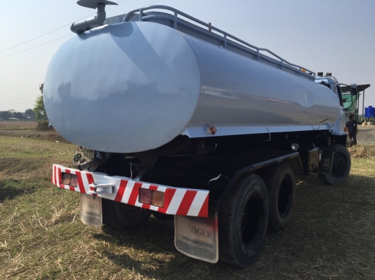 ขาย 790,000รถสิบล้อรถน้ำISUZU  ROCKY 210  2เพลารถสวยพร้อมใช่เอกสารพร้อมโอน 090-772-3710 090-772-3708