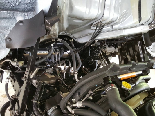 ไม่ติดเวลา ELF NLR 130 รถห้าง มือเดียว ตู้บรรทุก สีสวยเดิมพร้อมใช้งาน