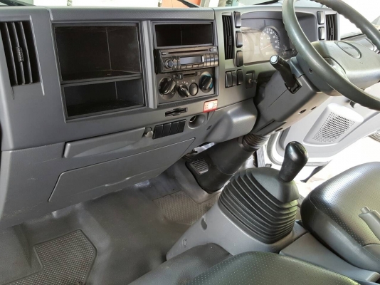 ไม่ติดเวลา ELF NLR 130 รถห้าง มือเดียว ตู้บรรทุก สีสวยเดิมพร้อมใช้งาน