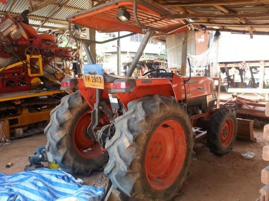 ขายรถไถ KUBOTA L4508 อุปกรณ์ ดันหน้า ผานหลัง โรตารี่ สภาพพร้อมใช้งาน สนใจโทร 090-8588220คุณนะ 093-3258446คุณบิว หรือเข้าดูสินค้าอื่นๆได้ที่ www.truck.in.th/498 หรือเพจFacebook ณรงค์ ซื้อขายรถมือสอง (เว็บไซต์ส่วนตัว) หรือFacebook คุณนะ รถบรรทุก