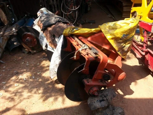 ขายรถไถ KUBOTA L4508 อุปกรณ์ ดันหน้า ผานหลัง โรตารี่ สภาพพร้อมใช้งาน สนใจโทร 090-8588220คุณนะ 093-3258446คุณบิว หรือเข้าดูสินค้าอื่นๆได้ที่ www.truck.in.th/498 หรือเพจFacebook ณรงค์ ซื้อขายรถมือสอง (เว็บไซต์ส่วนตัว) หรือFacebook คุณนะ รถบรรทุก