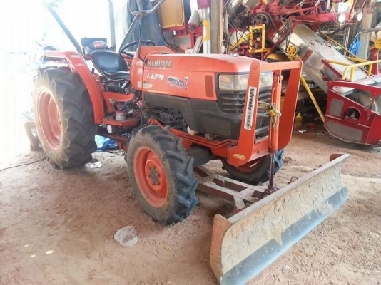 ขายรถไถ KUBOTA L4508 อุปกรณ์ ดันหน้า ผานหลัง โรตารี่ สภาพพร้อมใช้งาน สนใจโทร 090-8588220คุณนะ 093-3258446คุณบิว หรือเข้าดูสินค้าอื่นๆได้ที่ www.truck.in.th/498 หรือเพจFacebook ณรงค์ ซื้อขายรถมือสอง (เว็บไซต์ส่วนตัว) หรือFacebook คุณนะ รถบรรทุก