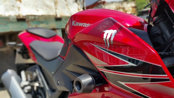 z250 2014 สวยกริ๊บไร้ที่ติจริงๆ วิ่ง 8000 กิโล ราคาไม่แพง รถดีมากๆ ต่อรองได้