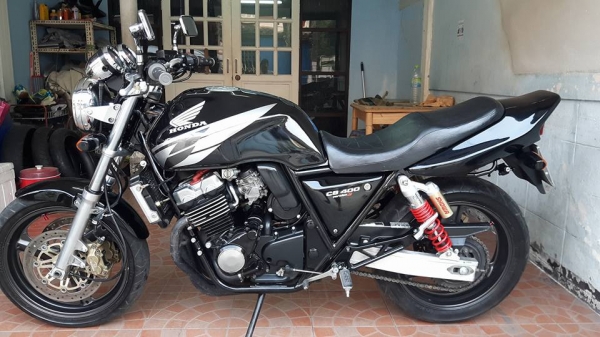ขาย cb 400 ปี 1998 เวอร์ชั่น เอส ทะเบียนแท้โอนขนส่ง