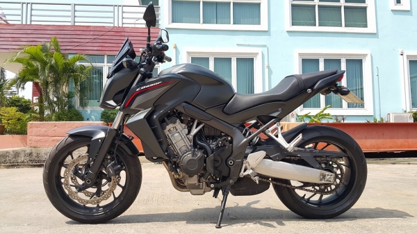 CB650F 2014 วิ่งน้อยมาก ยางโตมิชลินใหม่ ไม่แพง ต่อรองราคาได้ครับ