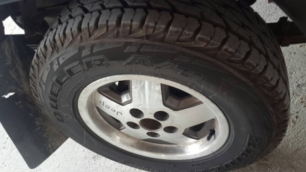 ขายด่วนรถจิ๊บCherokee รถสวยพร้อมใช้ เอกสารพร้อมโอน