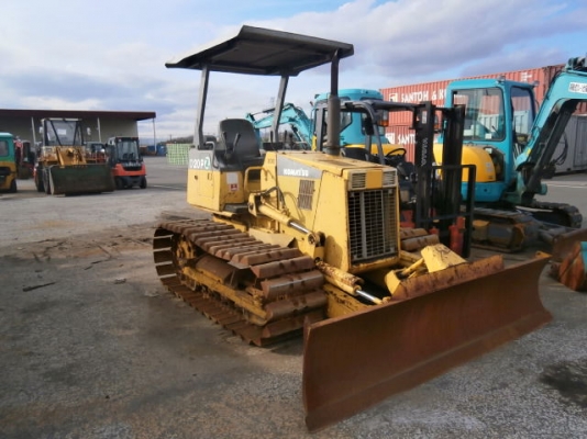 รถดันดินแทรคเหล็ก KOMATRU D20P-7E สภาพดีมาก