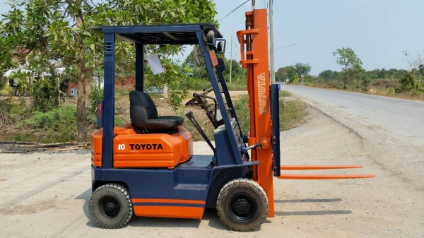 ขายด่วนรถยก TOYOTA 5FGยก1.0ตันเสาสูง3เมตรยางตันรถนอกเพิ่งเข้ามายังไม่เคยใช้งานในเมืองไทยเลย=รุ่นใหม่ขายถูกๆๆ