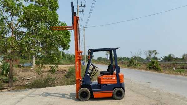 ขายด่วนรถยก TOYOTA 5FGยก1.0ตันเสาสูง3เมตรยางตันรถนอกเพิ่งเข้ามายังไม่เคยใช้งานในเมืองไทยเลย=รุ่นใหม่ขายถูกๆๆ