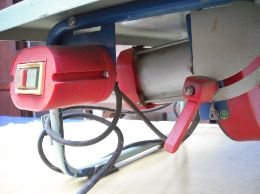 แท่นเลื่อยตั้งโต๊ะ 8 นิ้ว Tirawat Tiger แท่นเลื่อยตั้งโต๊ะ 8 นิ้ว Tirawat Tiger