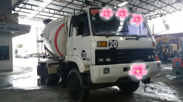 ขายรถบรรทุก 10 ล้อโม่ปูน NISSAN CWM430H 230 แรงม้าโม่LT 7 คิว ราคา 800000