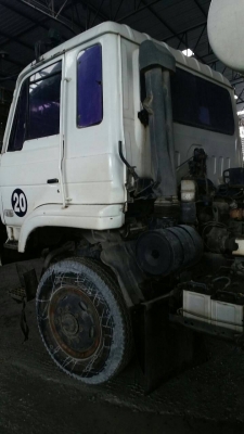 ขายรถบรรทุก 10 ล้อโม่ปูน NISSAN CWM430H 230 แรงม้าโม่LT 7 คิว ราคา 800000