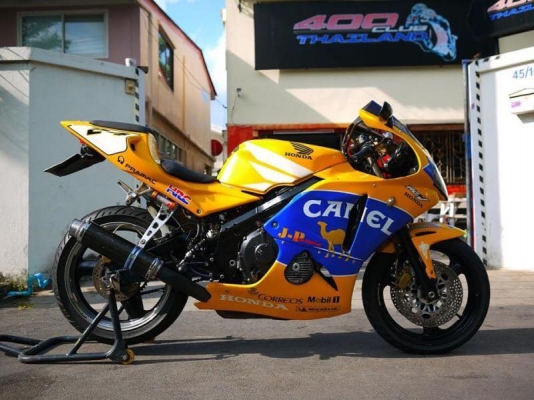 ขาย Honda Cbr400 พร้อมทะเบียนแท้ รถสวย เครื่องดีมาก ขาย Honda Cbr400 พร้อมทะเบียนแท้ รถสวย เครื่องดีมาก