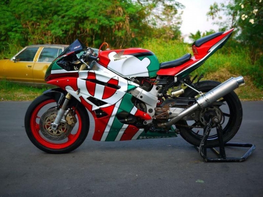 ขาย Honda VFR Nc30 พร้อมทะเบียนแท้ สภาพสวยใครหาอยู่รีบเลย ขาย Honda VFR Nc30 พร้อมทะเบียนแท้ สภาพสวยใครหาอยู่รีบเลย