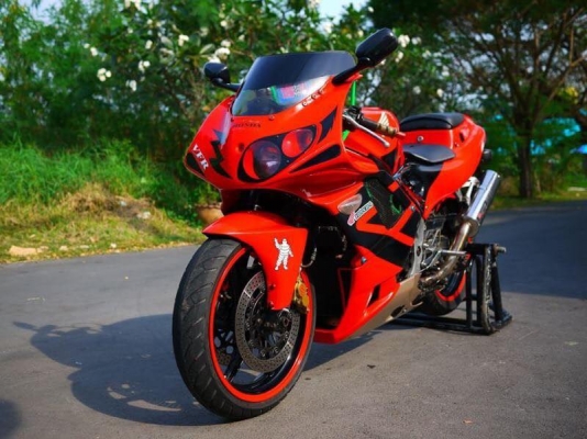 ขาย Honda VFR Nc30 พร้อมทะเบียนแท้ สภาพเครื่องสดๆ รอบเดินเบาสนิท