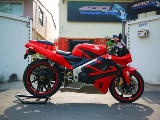 ขาย Honda VFR Nc30 พร้อมทะเบียนแท้ สภาพเครื่องสดๆ รอบเดินเบาสนิท
