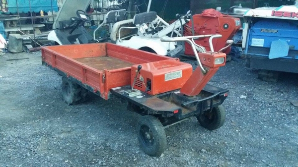 รถบรรทุกพืชผลการเกษตร รุ่น GH220 เก่าญี่ปุ่น สภาพสวยพร้อมใช้งาน ล้อหลังเป็น 2 ล้อคู่ บรรทุกน้ำหนักได้ถึง 500 Kg. รถบรรทุกพืชผลการเกษตร รุ่น GH220 เก่าญี่ปุ่น สภาพสวยพร้อมใช้งาน ล้อหลังเป็น 2 ล้อคู่ บรรทุกน้ำหนักได้ถึง 500 Kg.