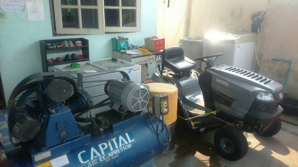 ขายเหมาจะเคลียร์พื่นที่ ครับ ขายโล๊ะไป