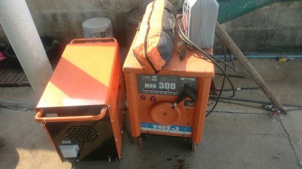 ขายเหมาจะเคลียร์พื่นที่ ครับ ขายโล๊ะไป