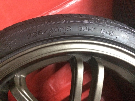 แม็กขอบ18 กว้าง8 5รู 100/114.3 ET42 4วง แถมยาง แม็กขอบ18 กว้าง8 5รู 100/114.3 ET42 4วง แถมยาง