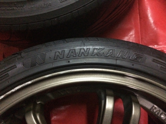 แม็กขอบ18 กว้าง8 5รู 100/114.3 ET42 4วง แถมยาง แม็กขอบ18 กว้าง8 5รู 100/114.3 ET42 4วง แถมยาง