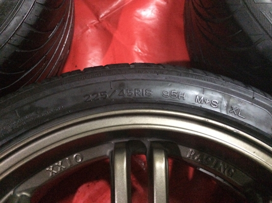 แม็กขอบ18 กว้าง8 5รู 100/114.3 ET42 4วง แถมยาง แม็กขอบ18 กว้าง8 5รู 100/114.3 ET42 4วง แถมยาง