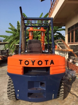 รถยกTOYOTAรุ่น5ขนาด 3.5ตัน รถยกTOYOTAรุ่น5ขนาด 3.5ตัน