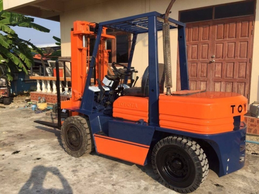 รถยกTOYOTAรุ่น5ขนาด 3.5ตัน รถยกTOYOTAรุ่น5ขนาด 3.5ตัน