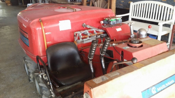 รถพ่นยาแอร์บัส MARUYAMA รุ่น SSA-B503M เก่าญี่ปุ่น สภาพสวย รถพร้อมใช้งาน ขนาดถังบรรจุน้ำ 500 ลิตร แรงพ่นกระจายรอบทิศทาง รถพ่นยาแอร์บัส MARUYAMA รุ่น SSA-B503M เก่าญี่ปุ่น สภาพสวย รถพร้อมใช้งาน ขนาดถังบรรจุน้ำ 500 ลิตร แรงพ่นกระจายรอบทิศทาง