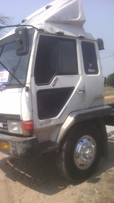 รถหกล้อมิตชูมิชิฟูโช