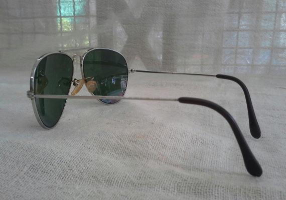 แว่นตาทองขาว (White Gold)  PR Sunglasses Houston/USA