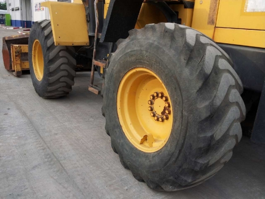 รถตัก KOMATRU WA100-5 มาพร้อมงาแบบคีบ สภาพดีมาก พร้อมใช้งาน รถตัก KOMATRU WA100-5 มาพร้อมงาแบบคีบ สภาพดีมาก พร้อมใช้งาน