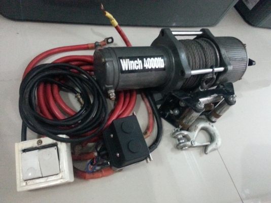 ขาย winch 4000 lb 12v