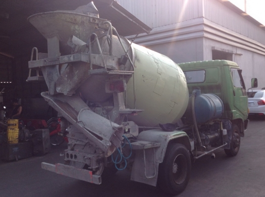 ขาย รถโม่เก่าญี่ปุ่น HINO FC ตามเหลี่ยม 2.5Q ขาย รถโม่เก่าญี่ปุ่น HINO FC ตามเหลี่ยม 2.5Q