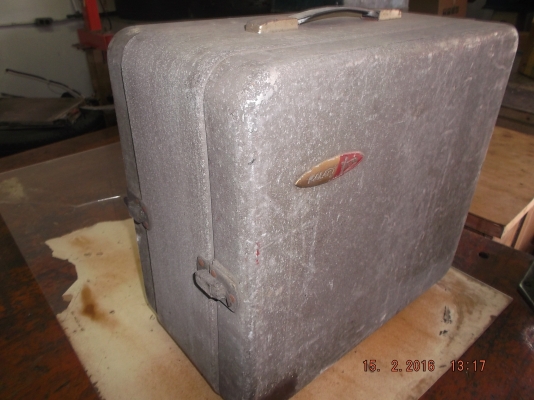 กล่องเหล็กลำโพงของเก่าโบราณ ของประเทศ U.S.A แท้ กล่องเหล็กลำโพงของเก่าโบราณ ของประเทศ U.S.A แท้