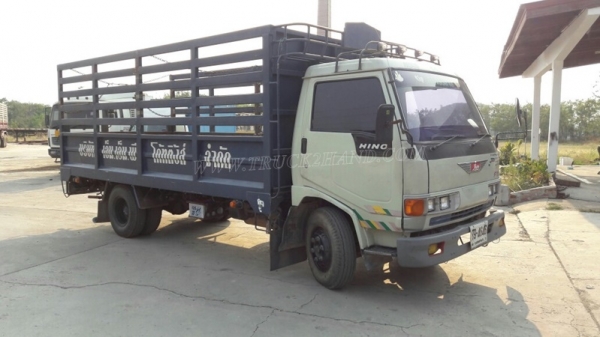 HINO FB2W 6 ล้อกระบะรั้วเหล็ก 4 สูบ 120 แรงม้า หัวเดิมๆ สีเดิมๆ