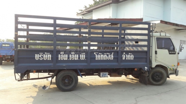 HINO FB2W 6 ล้อกระบะรั้วเหล็ก 4 สูบ 120 แรงม้า หัวเดิมๆ สีเดิมๆ
