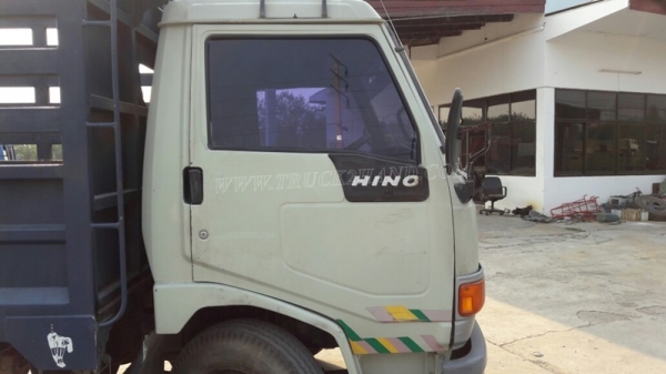 HINO FB2W 6 ล้อกระบะรั้วเหล็ก 4 สูบ 120 แรงม้า หัวเดิมๆ สีเดิมๆ