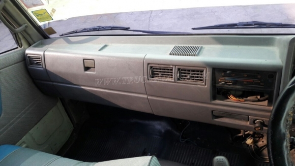 HINO FB2W 6 ล้อกระบะรั้วเหล็ก 4 สูบ 120 แรงม้า หัวเดิมๆ สีเดิมๆ